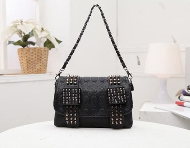 Fashion Women Black Leather Messenger Bags Fashion Vintage Messenger Cool Skull Rivets Shoulder Bags DS World